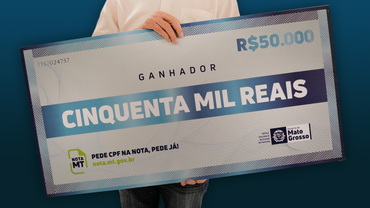 Cheque simblico no valor de R$ 50 mil - Foto: Assessoria Sefaz-MT