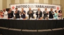 Alm de Lula e Humberto, participaram do encontro o presidente do PT, Rui Falco