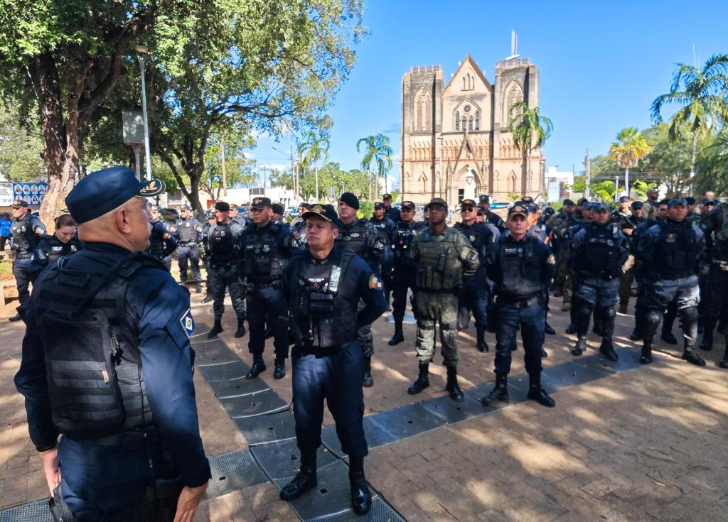 Opera��o prossegue por tempo indeterminado