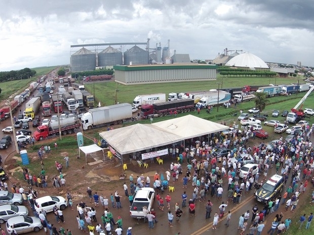 Trecho da BR-163 em Lucas do Rio Verde foi interditado