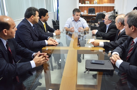 Juzes do Poder Judicirio de Mato Grosso em reunio com prefeito de Cuiab, Mauro Mendes