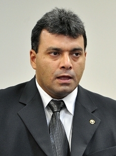 Juiz da Segunda Vara Criminal da Comarca de Cuiab (Vara de Execues Penais), Geraldo Fernandes Fidelis Neto