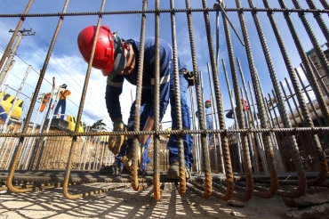 Obras do VLT no trevo da UFMT