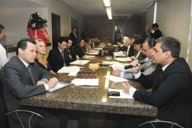 Secretrios apresentam Plano Estadual de Enfrentamento s Drogas ao governador Silval Barbosa em julho de 2011