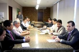 Governador Silval Barbosa recebe diretores da Agecopa