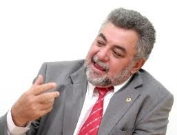 O presidente da CPI, deputado Percival Muniz (PPS)