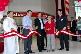 Governador Silval Barbosa paticipa da inaugurao do Hipermercado Extra