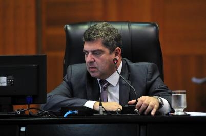 Presidente Guilherme Maluf em sesso plenria ordinria