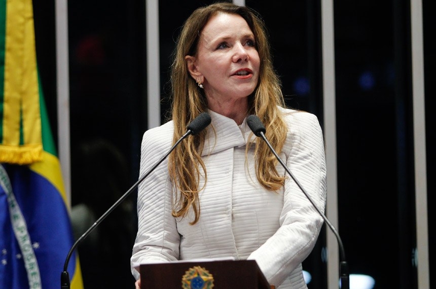Senadora Vanessa Grazziotin (PCdoB-AM).
