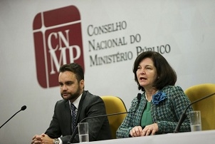 Ministro dos Direitos Humanos, Gustavo Rocha, e a procuradora-geral da Repblica, Raquel Dodge