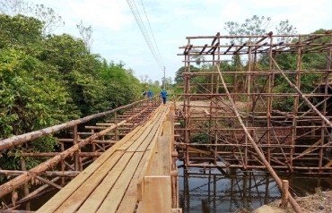 Governo d incio  construo da ponte de concreto sobre o Rio Bandeira - Foto: Sinfra-MT